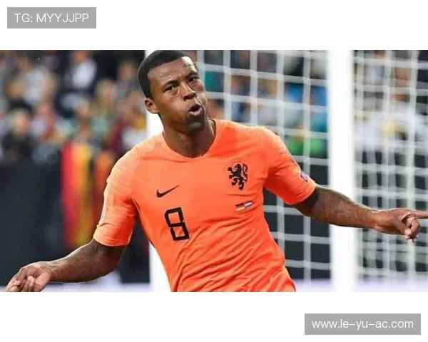 荷兰中场维纳尔杜姆状态回暖引关注 荷兰中场维纳尔杜姆状态回暖引关注